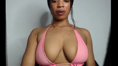 Snapshot of shallie_x chatting on May 2026 11:17:01 AM ESTHER online show from May 2026 11:17:01 AM