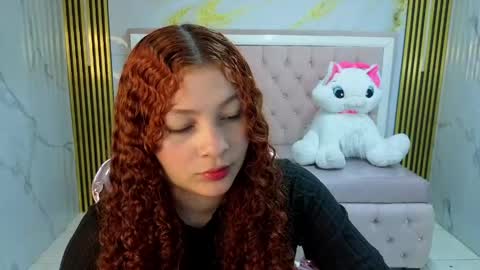 Snapshot of shalon_diaz_sub chatting on June 2026 01:57:01 PM Shalon online show from June 2026 01:57:01 PM