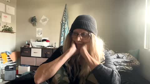 Shaman Woman online show from December 2024 09:40:02 PM