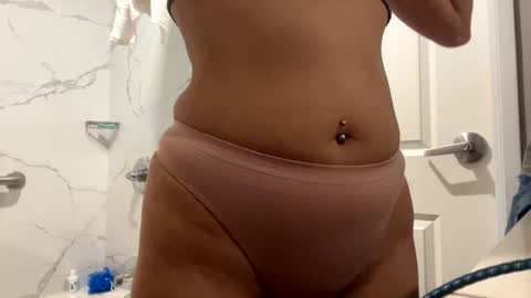 Shaman Woman online show from January 2025 05:19:02 AM