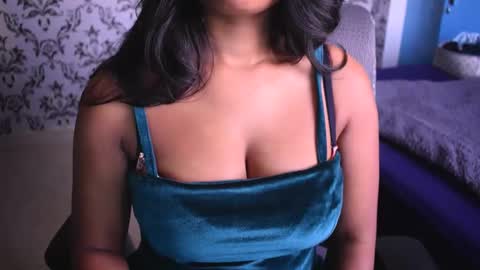 Snapshot of shanaya_indian chatting on December 2024 05:05:02 AM shanaya indian online show from December 2024 05:05:02 AM