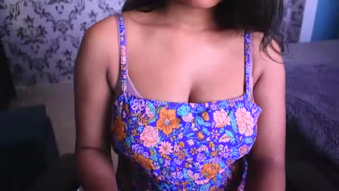 Snapshot of shanaya_indian chatting on December 2024 04:34:01 AM shanaya indian online show from December 2024 04:34:01 AM