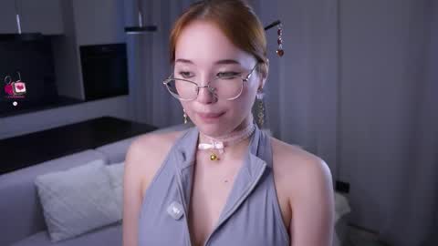Snapshot of shandrahoner chatting on May 2026 12:45:01 PM Liza online show from May 2026 12:45:01 PM