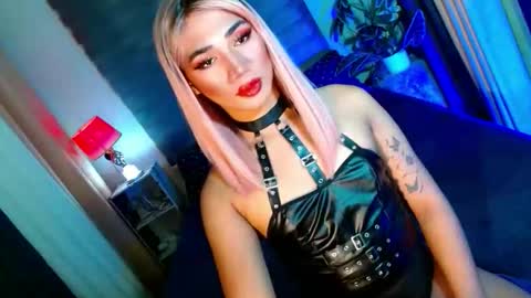 MISS SHANE online show from September 2025 06:18:02 PM