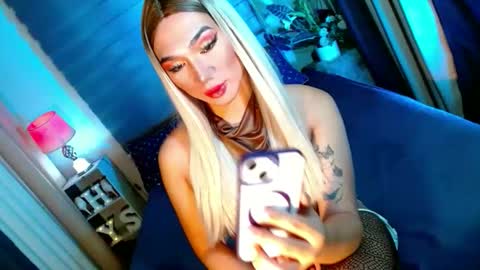 MISS SHANE online show from October 2025 07:00:01 PM