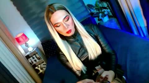 MISS SHANE online show from October 2025 06:39:01 PM