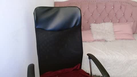 shanelle online show from January 2025 09:24:01 AM