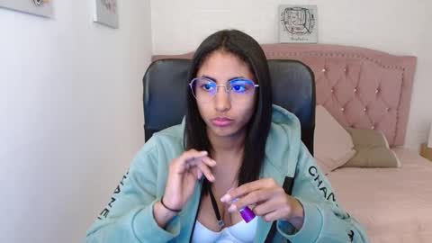 shanelle online show from March 2025 03:00:01 AM