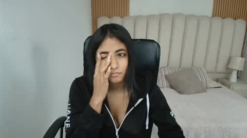 shanelle online show from April 2026 03:06:01 AM