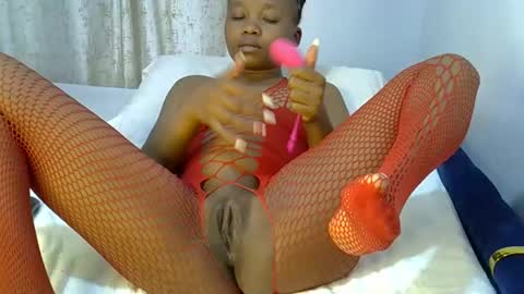 shanell kiss online show from February 2026 01:04:02 AM