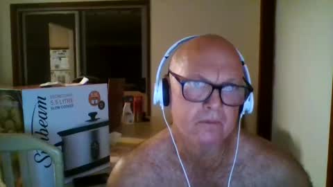 Snapshot of shaneo781570 chatting on April 2026 06:12:01 PM shaneo781570 online show from April 2026 06:12:01 PM