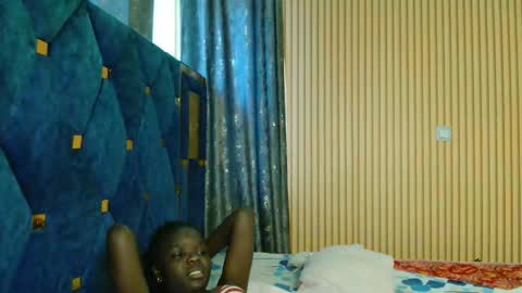 Snapshot of shaniz_shallet chatting on November 2025 04:13:01 AM Shaniz online show from November 2025 04:13:01 AM