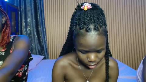 Snapshot of shaniz_shallet chatting on November 2025 05:57:01 PM Shaniz online show from November 2025 05:57:01 PM