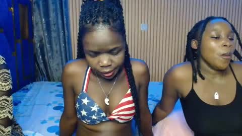 Snapshot of shaniz_shallet chatting on November 2025 03:18:02 PM Shaniz online show from November 2025 03:18:02 PM