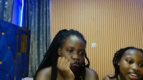 Snapshot of shaniz_shallet chatting on November 2025 03:40:01 AM Shaniz online show from November 2025 03:40:01 AM