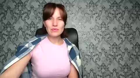 Shannen online show from November 2025 06:02:02 AM