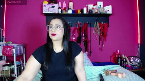 Shannon online show from April 2026 03:17:02 AM