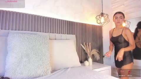 SHANON online show from October 2025 07:16:01 PM