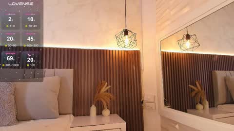 SHANON online show from November 2025 11:03:02 AM