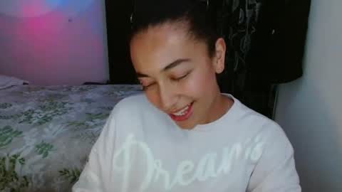 Snapshot of shantal_d01 chatting on September 2025 01:41:02 AM shantal_d01 online show from September 2025 01:41:02 AM