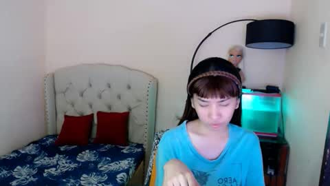 SHANTA FOX  s online show from March 2026 01:00:02 AM