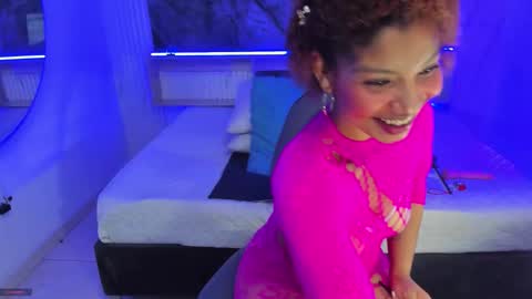 shantall bluuee online show from February 2026 05:07:02 AM