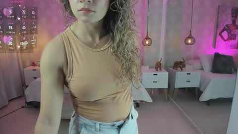 Snapshot of shantalll__ chatting on September 2025 10:52:02 AM Shantal online show from September 2025 10:52:02 AM
