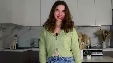 Ivy online show from October 2025 01:27:01 AM