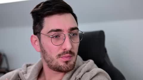 frenchy boy online show from December 2024 07:23:01 PM