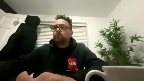 Snapshot of sharksboy16 chatting on January 2025 06:55:02 AM Sharksboy online show from January 2025 06:55:02 AM