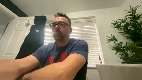 Snapshot of sharksboy16 chatting on February 2025 07:30:02 AM Sharksboy online show from February 2025 07:30:02 AM