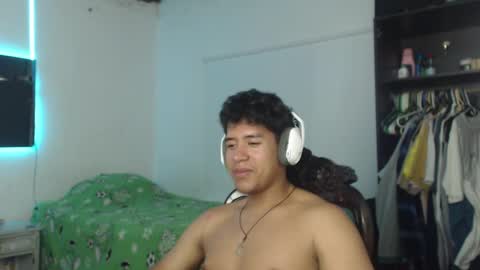 Snapshot of sharky_g chatting on January 2025 08:23:02 AM Frqnko online show from January 2025 08:23:02 AM