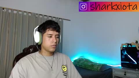 Snapshot of sharky_g chatting on October 2025 04:54:01 AM Frqnko online show from October 2025 04:54:01 AM