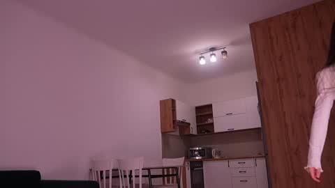 Sharlin  online show from January 2026 12:47:01 AM