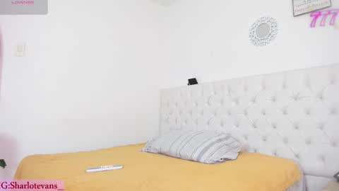 Sharlot online show from February 2026 12:21:01 PM