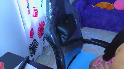 Pamela online show from October 2025 02:40:01 PM