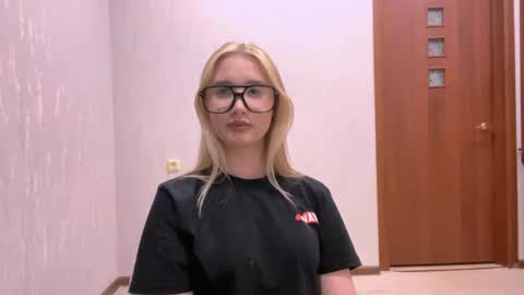 Snapshot of sharonpexton chatting on May 2026 05:30:02 PM Anita online show from May 2026 05:30:02 PM
