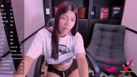 sharonqueen1_ online show from November 2025 12:04:01 PM