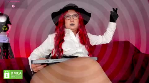 Snapshot of sharoon_gold chatting on April 2026 05:14:02 AM Your mistress Sharon online show from April 2026 05:14:02 AM