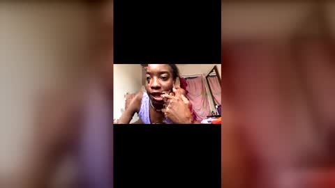 Snapshot of sharooncutee chatting on February 2026 08:48:02 PM online show from February 2026 08:48:02 PM