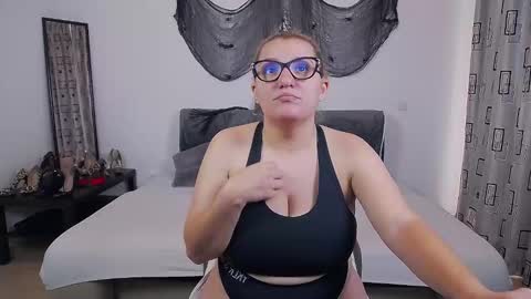 sharronalexa online show from October 2025 11:00:02 AM