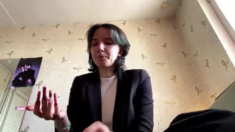 Charlotte online show from February 2026 10:22:02 AM