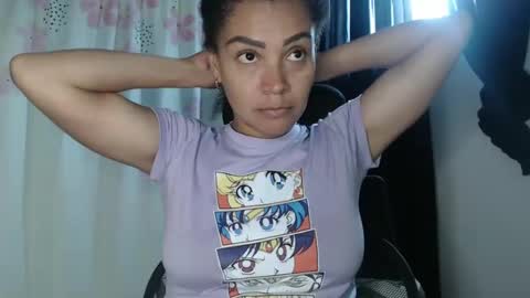 Shayna online show from December 2024 05:33:02 PM