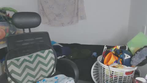 Shayna online show from October 2025 01:44:02 AM