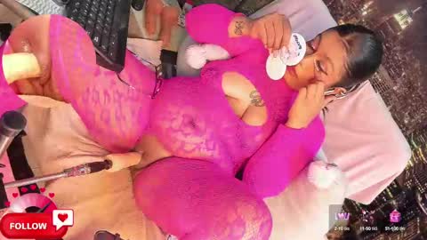 Snapshot of shayna_manson_ chatting on February 2025 09:00:02 AM INDEPENDENT MODEL ITS JUST YOU ME online show from February 2025 09:00:02 AM