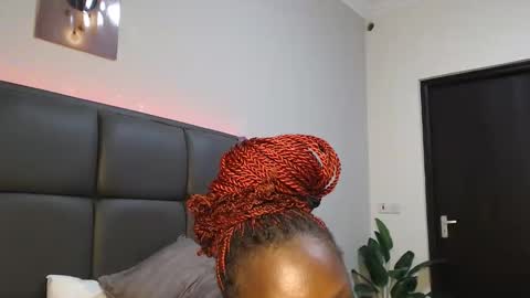 Snapshot of shayne_akinyi chatting on April 2026 08:15:01 PM Shayne online show from April 2026 08:15:01 PM