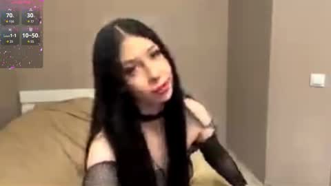 Snapshot of shaynikim chatting on November 2025 08:18:01 AM Dana online show from November 2025 08:18:01 AM