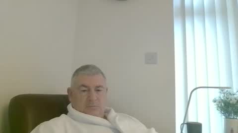 she52 online show from December 2024 08:44:02 AM