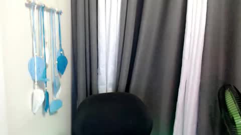 Snapshot of shea_andrea chatting on May 2026 12:34:02 PM shea_andrea online show from May 2026 12:34:02 PM