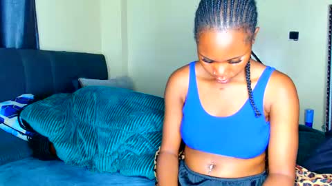 shee13 online show from November 2025 04:59:02 AM